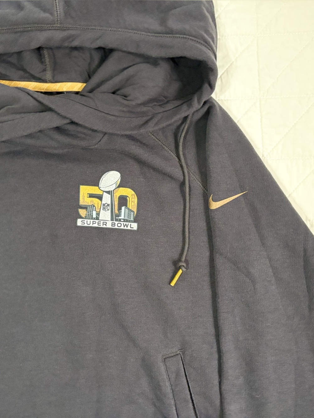 Nike NFL Super Bowl 50 Limited Edition Gold Accent Hoodie - Women's M - Picture 6 of 6